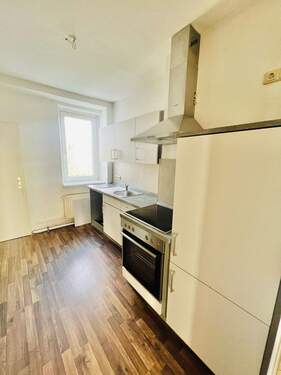 Küche mit Einbauküche.JPG - 