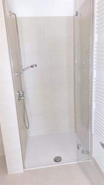 Gäste WC mit Dusche - 
