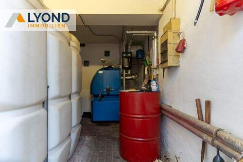 Heizungsraum - 5 Zimmer Doppelhaushälfte zum Kaufen in Zeitz