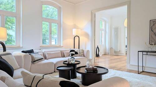 Wohnzimmer - Exklusive Stilaltbau-Wohnung im Roten Feld - von privat