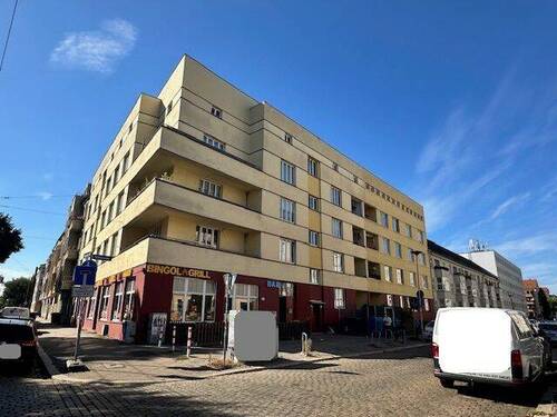 Objektansicht - 3 Zimmer Etagenwohnung zum Kaufen in Magdeburg