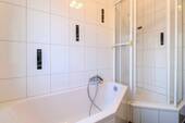 Badezimmer III - 