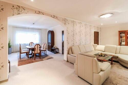 Wohnzimmer Whg. 1 - 1 Zimmer Mehrfamilienhaus, Wohnhaus in Groß-Gerau