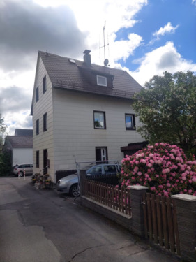 Außenansicht - 6 Zimmer Einfamilienhaus zum Kaufen in Röslau