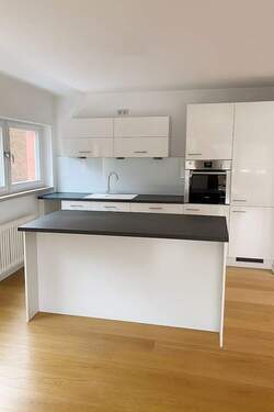 Küchenbereich - Etagenwohnung mit 120,00 m&sup2; in Krailling zur Miete