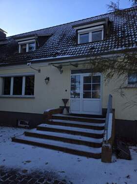 Eingang Wohnung 1 - Einfamilienhaus mit 360,00 m&sup2; in Glewitz zum Kaufen