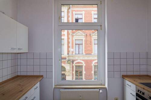 Küche mit EBK - Wohnung mit Einbauküche in der Neustadt