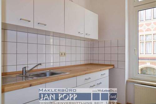 Küche mit EBK - 3 Zimmer Etagenwohnung in Greiz
