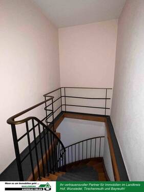 3733 OG Treppe - 