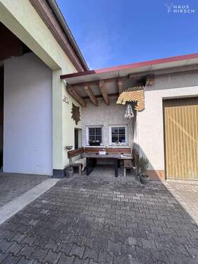 gemütlich, Sitzecke vor d Haus - 