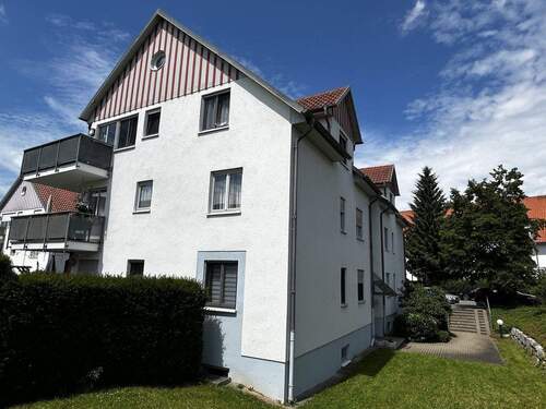 Giebel- und Rückseite - 3 Zimmer Etagenwohnung in Wilkau-Haßlau