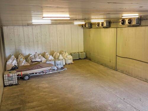 Kühlhalle - Halle zum Kaufen in Herzhorn