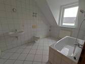 Bad - 2 Zimmer Etagenwohnung in Sonneborn