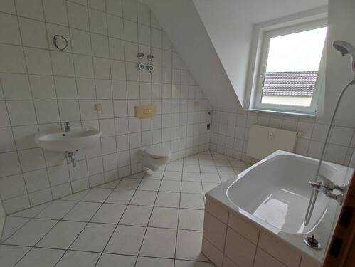 Bad - 2 Zimmer Etagenwohnung in Sonneborn