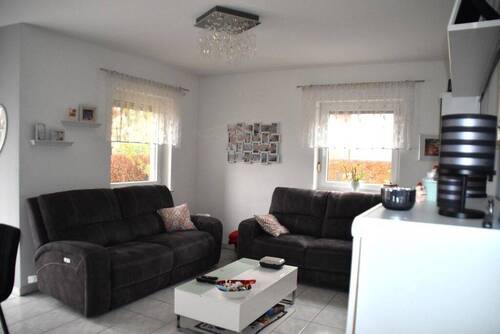 Wohnzimmer - Mehrfamilienhaus, Wohnhaus mit 132,00 m&sup2; in Lebus zum Kaufen