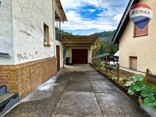 06 Einfahrt Garage - 