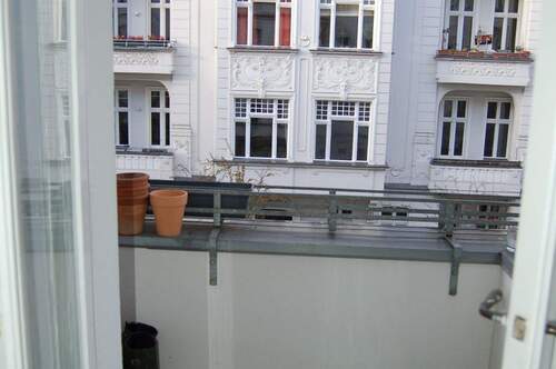 Balkon - Etagenwohnung mit 127,10 m² in Berlin zum Kaufen