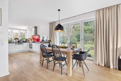 mit schönem Essplatz - 