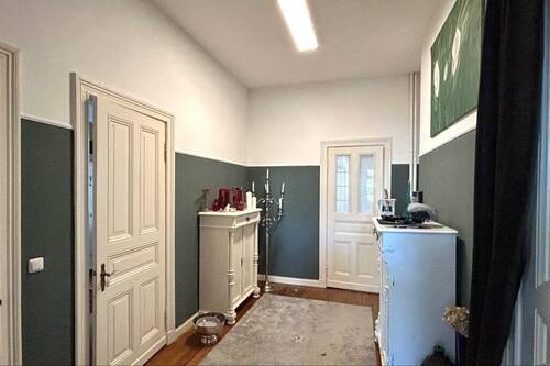 Wohnungsflur - 4 Zimmer Etagenwohnung zum Kaufen in Lübeck