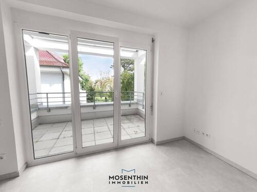 Kinderzimmer/Büro - 