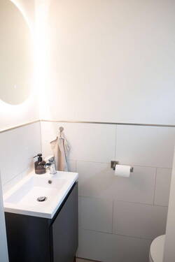 Gästetoilette Erdgeschoss - 