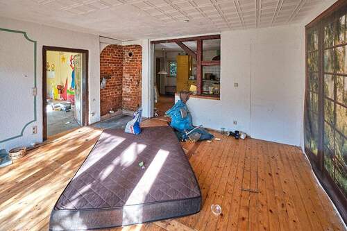 Erdgeschoss Küchen- und Wohnbereich - 8 Zimmer Mehrfamilienhaus, Wohnhaus in Meiningen