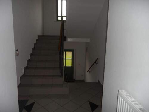 Treppenhaus - 2 Zimmer Etagenwohnung in Zwickau