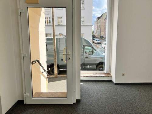 Vorraum (4) - 2 Zimmer Büro in Plauen