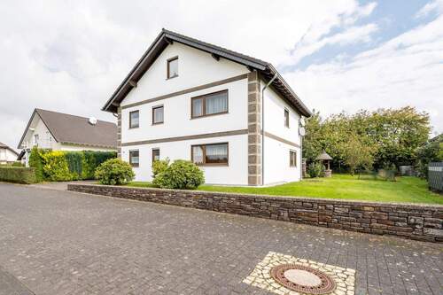 18352 Vorderansicht - 