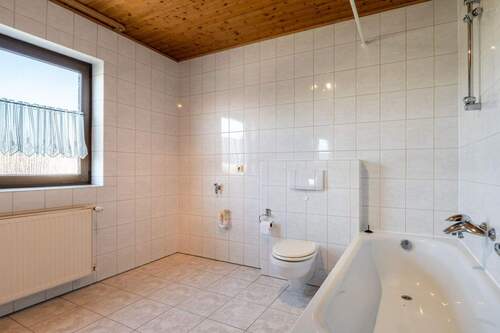 18352 Badezimmer 2 - 
