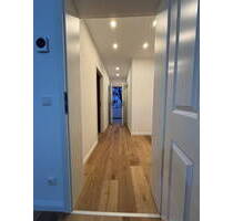 Zentrale, hochwertig kernsanierte Wohnung mit zwei Zimmern und neuer Einbauküche - Hannover Ricklingen