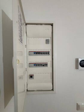 Vollständig neue Elektrik - 