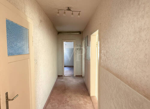 Flur EG und OG gleich - 