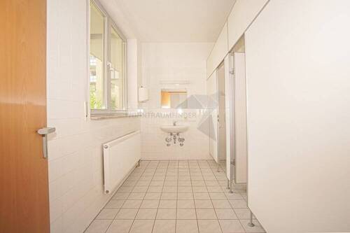 WC - 