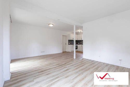 Wohn-Esszimmer (a) - 