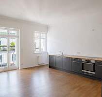 Drei Zimmer mit Kaminofen in Friedrichshain - Berlin