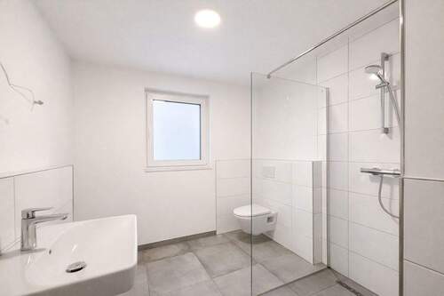 Badezimmer - Etagenwohnung mit 70,00 m&sup2; in Frankfurt am Main / Sindlingen zur Miete