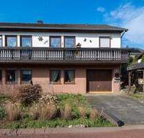 Freistehendes Einfamilienhaus mit Einliegerwohnung in Birresborn - mit Wintergarten & Garten