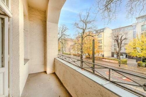  Loggia mit Blick auf die Dietzgenstraße - 