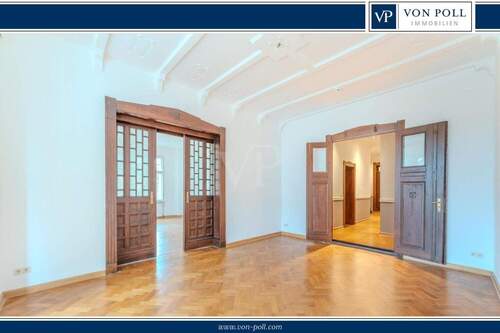 Titel - 186 m² - Prächtige Altbauwohnung mit Stuckdecken, Loggia und historischem Charme