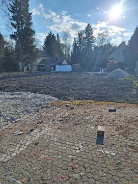 Bild 2 - Baugrundstück z.B. für ein Einfamilienhaus mit 853 m² oder DHH ab ca. 200 m² ab 199.500 Euro