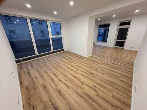 Raum 2 - Büro in Ostheim vor der Rhön zur Miete