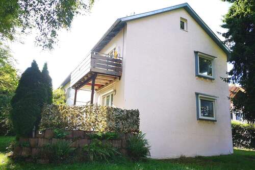 Hausansicht - 3 Zimmer Etagenwohnung zum Kaufen in Stuttgart