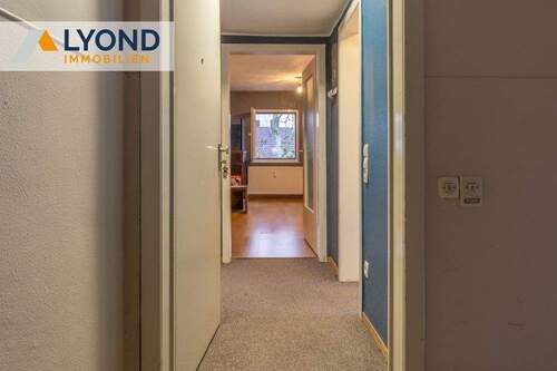 Eingangsbereich / Flur - 2 Zimmer Etagenwohnung in Rheinberg