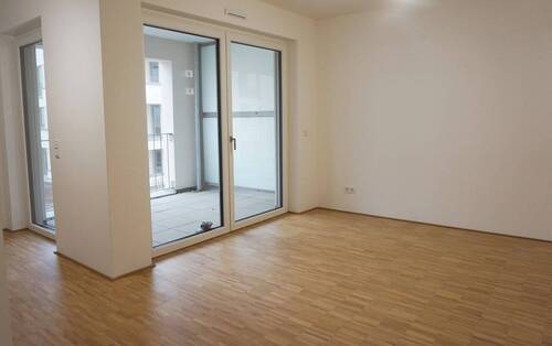 Wohnen/Balkon - 3 Zimmer Etagenwohnung in Bad Homburg vor der Höhe