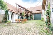 Hof mit Scheune - 8 Zimmer Bauernhaus, Landhaus in Mainz / Drais