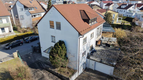 Insgesamt drei Wohneinheiten - Mehrfamilienhaus, Wohnhaus zum Kaufen in Neumarkt in der Oberpfalz