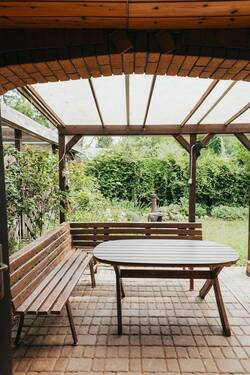 überdachter Terrassenplatz.jpg - Einfamilienhaus mit 120,00 m² in Stahnsdorf zum Kaufen