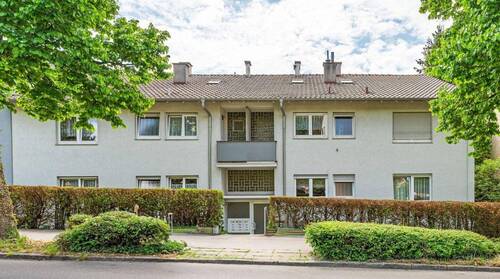 Hausfront - 