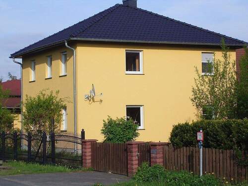 Hausbeispiel2.jpg - moderner Stadthausneubau mit Wärmepumpe, Carport, in Taucha